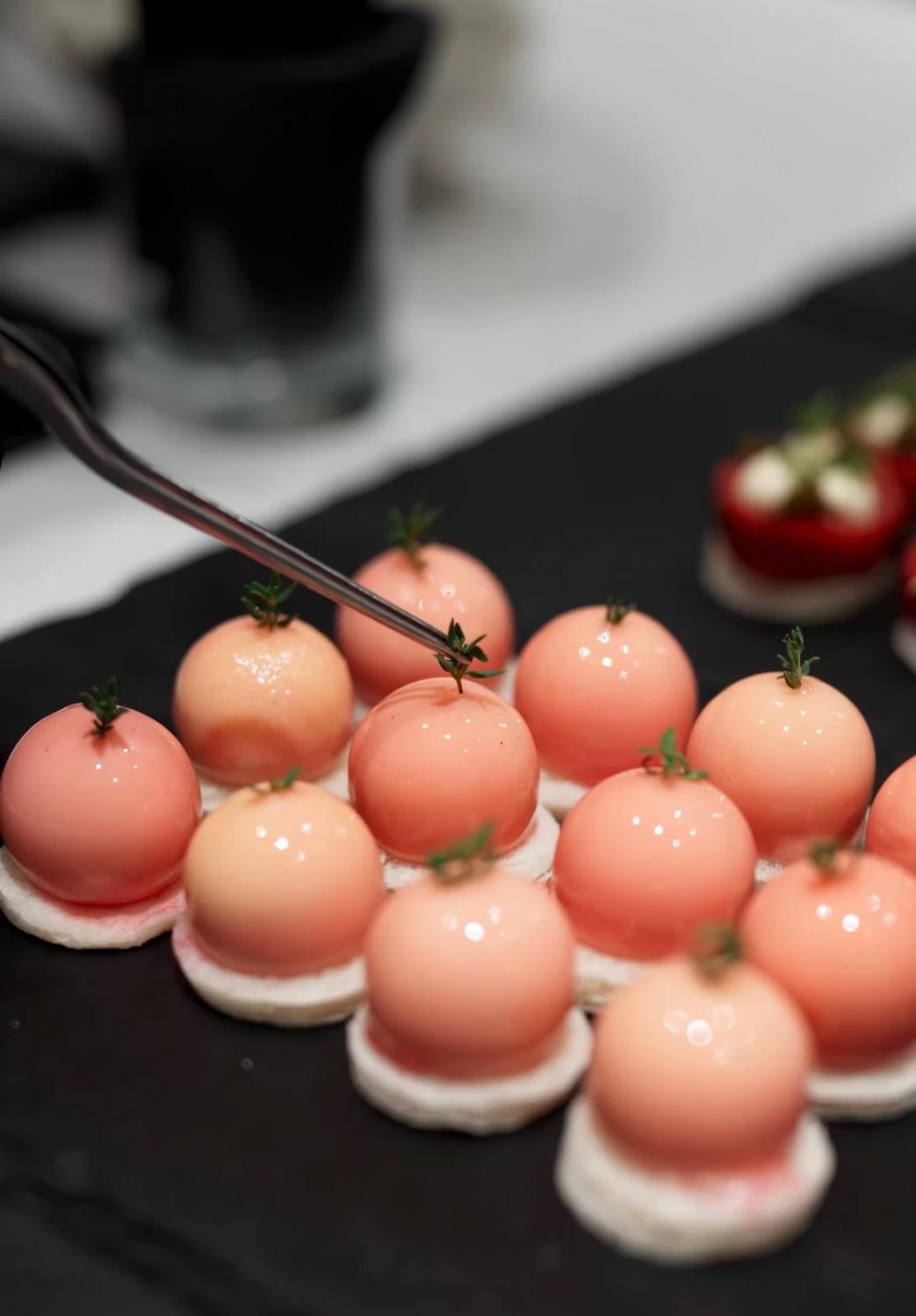 d334e4d1-41f7-42fb-8f1c-153f978a7d5d